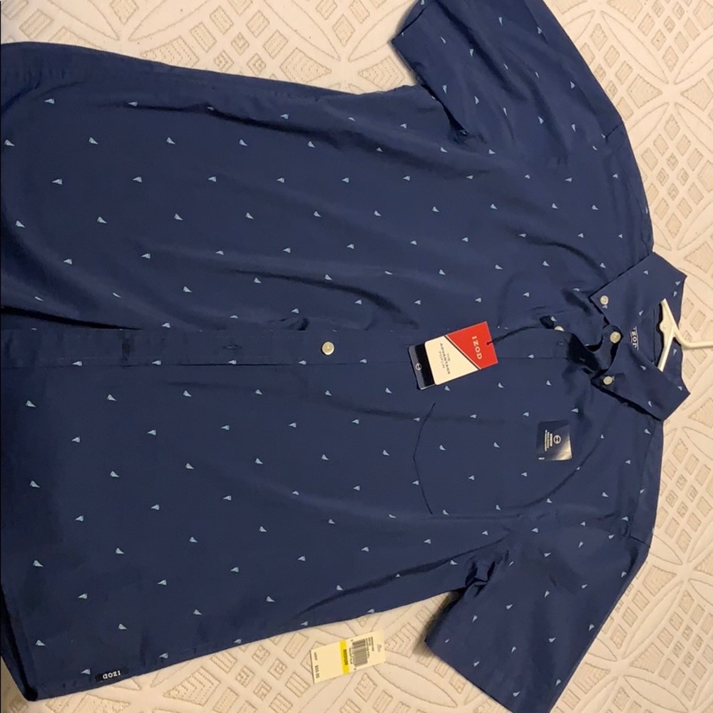 Men’s Medium Sailboat Short Sleeve Button Up